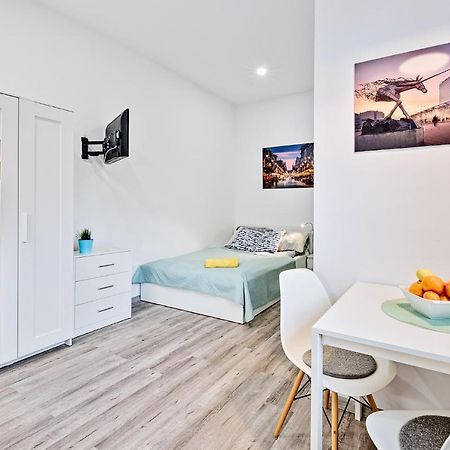 Delux9 Appartement Łódź Buitenkant foto
